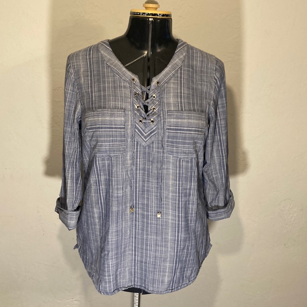 Women’s Medium Anne Klein Long Sleeve Shirt Light Blue with White Stripes